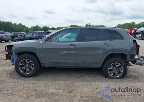 2019 Jeep Cherokee Trailhawk 4X4 из США, поврежденный, VIN 1C4PJMBX9KD427329